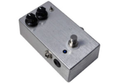 Boss CE-2
