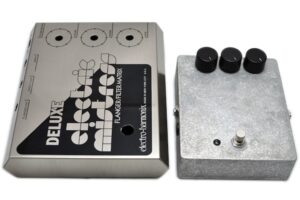 EHX Deluxe Electric Mistress